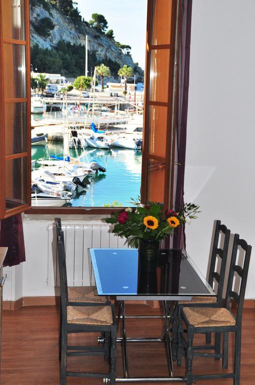 Cassis Loc - Appartement Meuble Екстериор снимка